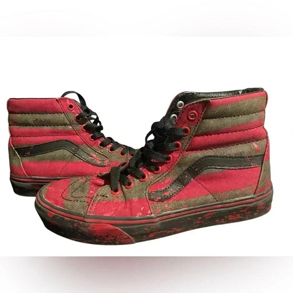 VANS House of Terror x Sk8 Hi Nightmare on Elm Street - Picture 1 of 4